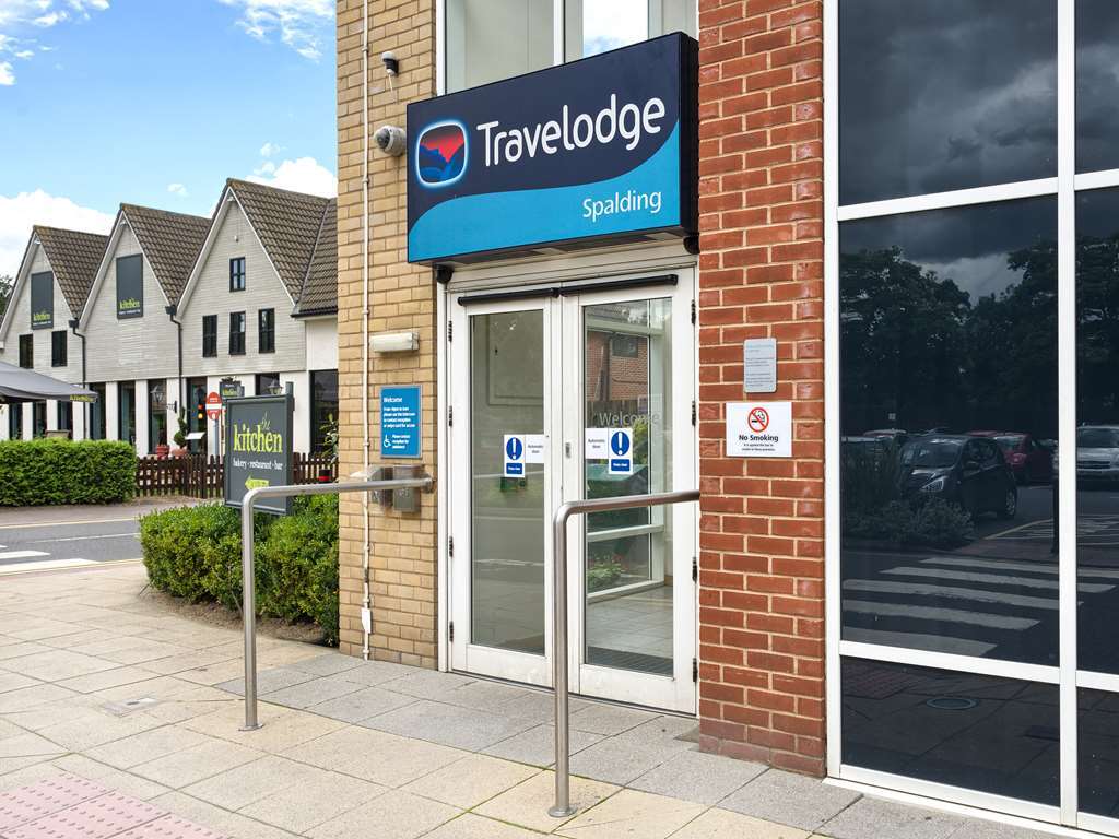 Travelodge Сполдинг Екстериор снимка